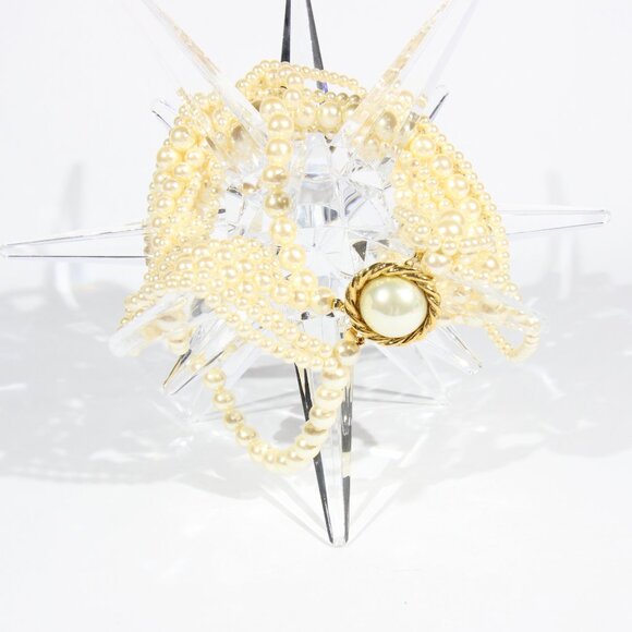 Vintage Carolee 8 Strand Faux Pearl Necklace, Still in Like New Condition - Picture 5 of 8